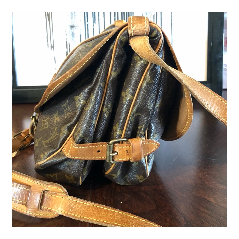 💕SOLD💕AUTHENTIC LOUIS VUITTON SAUMUR 30 - Picture 3 of 8